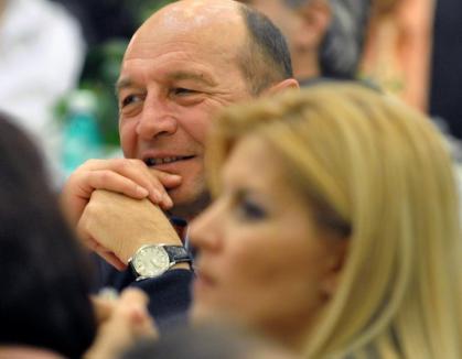 Băsescu: Udrea nu are "experienţă de viaţă" ca să fie premier